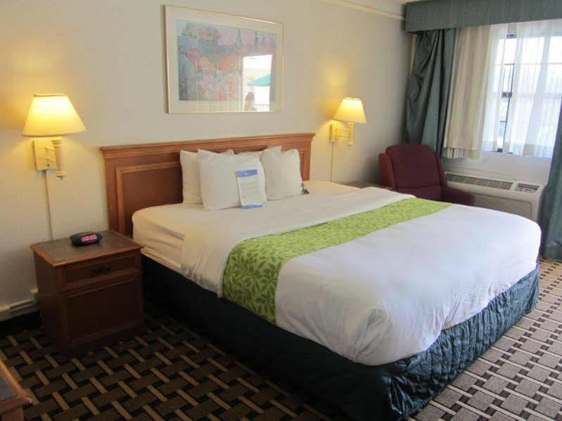 Red Roof Inn Houston North - Fm1960 & I-45 Вестфілд Екстер'єр фото
