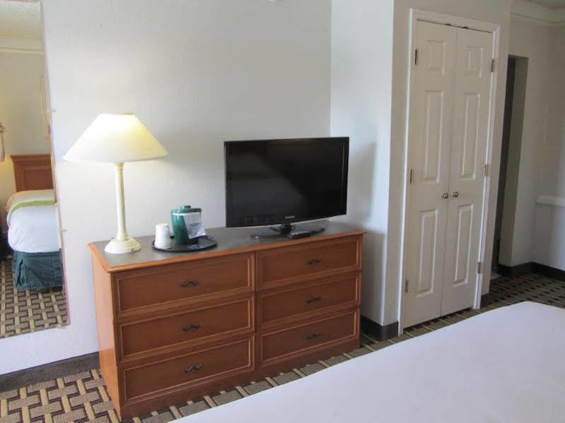 Red Roof Inn Houston North - Fm1960 & I-45 Вестфілд Екстер'єр фото