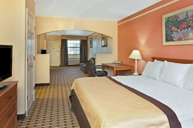 Red Roof Inn Houston North - Fm1960 & I-45 Вестфілд Екстер'єр фото